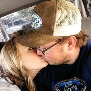 Meet your Posher, Crystal